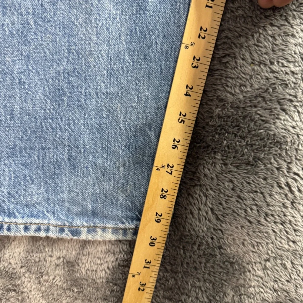 Levis size tags